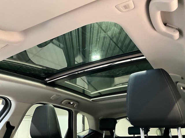 2022 bmw 218d active tourer - afbeelding 32 van  48