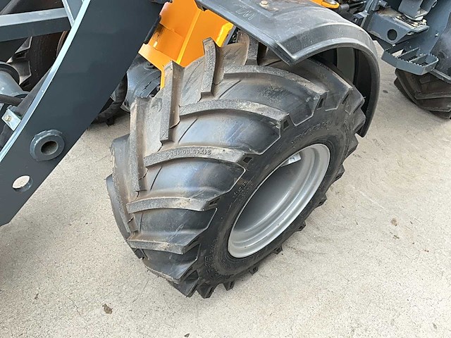 2022 bull 5040s wiellader - afbeelding 3 van  28