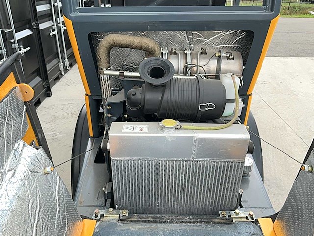 2022 bull 5040s wiellader - afbeelding 6 van  28