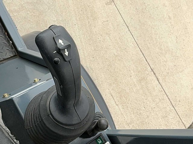 2022 bull 5040s wiellader - afbeelding 10 van  28