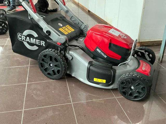 2022 cramer 82lm51sx mulcher accu grasmaaier - afbeelding 1 van  7