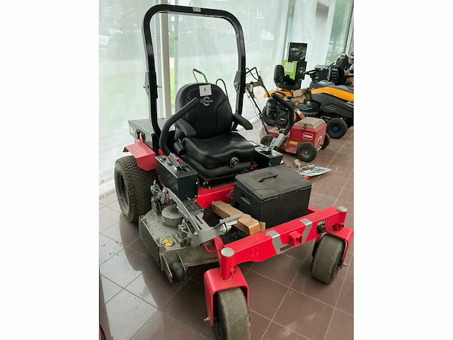 2022 cramer 82zt132 mulcher accu zitmaaier - afbeelding 9 van  9