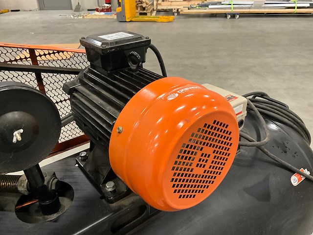 2022 daewoo daax500l schroefcompressor - afbeelding 2 van  15