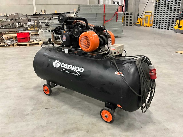 2022 daewoo daax500l schroefcompressor - afbeelding 1 van  15