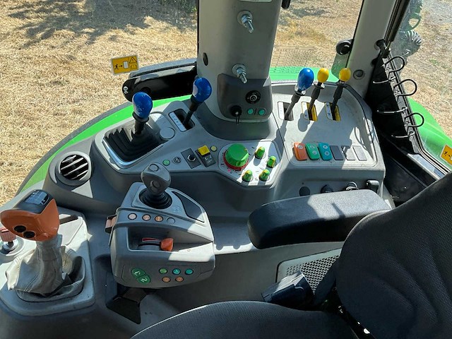 2022 deutz-fahr 6205 agrotron vierwielaangedreven landbouwtractor - afbeelding 6 van  32