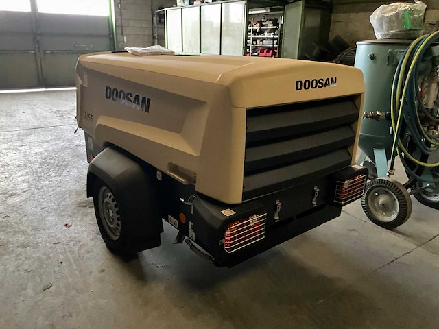 2022 doosan 7/55 luchtcompressor - afbeelding 17 van  20
