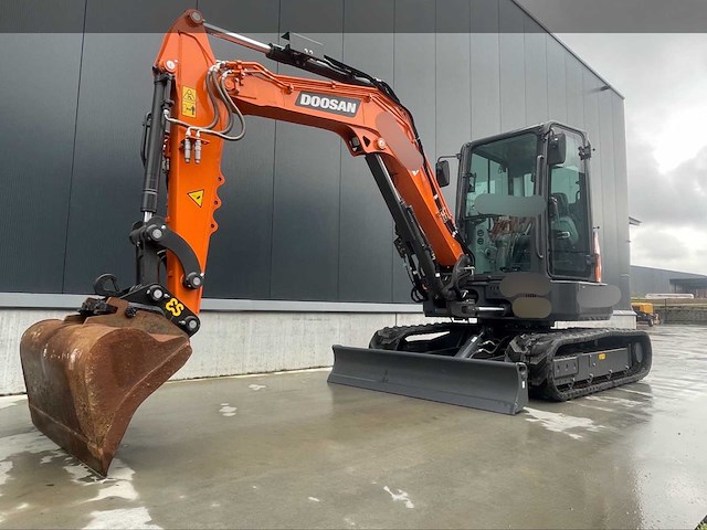 2022 doosan dx50z-7 - rupsgraafmachine - afbeelding 5 van  10