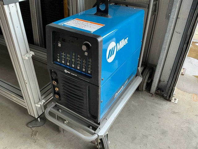 2022 fanuc crx-10ia/l lasrobot - afbeelding 2 van  12