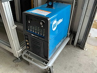 2022 fanuc crx-10ia/l lasrobot - afbeelding 3 van  19