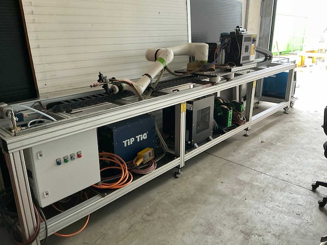 2022 fanuc crx-10ia/l lasrobot - afbeelding 1 van  19