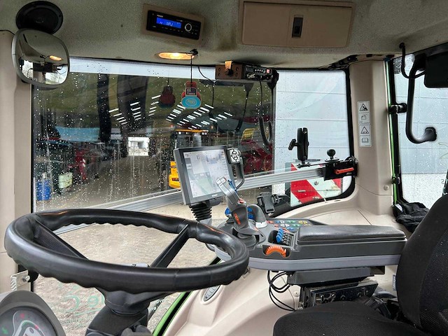 2022 fendt 826 vario 4wd landbouwtractor - afbeelding 9 van  10