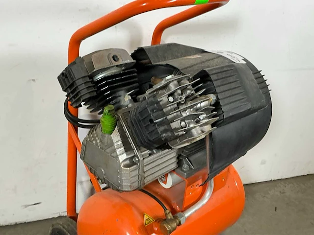 2022 fiac fv 304-20 compressor 400/20l - afbeelding 1 van  6