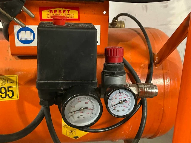 2022 fiac fv 304-20 compressor 400/20l - afbeelding 5 van  6
