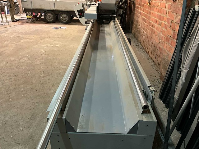 2022 fom industrie blitz alva 500 dubbele verstekzaagmachine - afbeelding 31 van  39