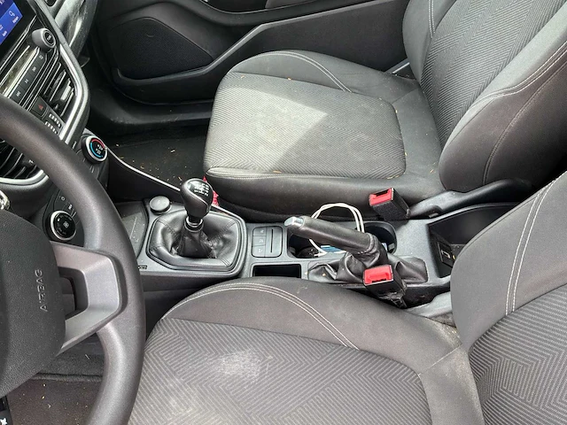2022 ford fiesta auto 1.0 ecoboost mhev – 125 pk – 2022 – 99.858 km – benzine hybride klaar om te registreren - afbeelding 9 van  32