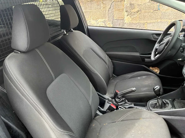 2022 ford fiesta auto 1.0 ecoboost mhev – 125 pk – 2022 – 99.858 km – benzine hybride klaar om te registreren - afbeelding 28 van  32