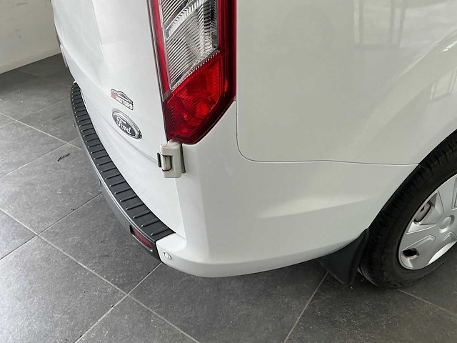 2022 ford transit custom 2.0 tdci 300 l2 trend lichte vrachtwagen - afbeelding 3 van  9