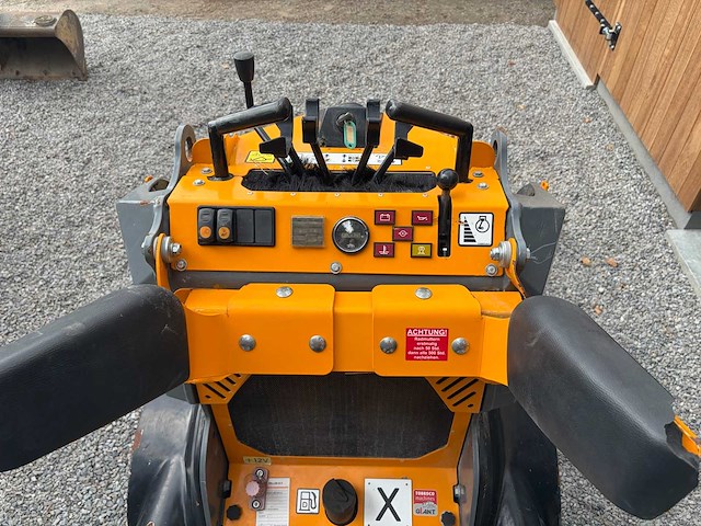 2022 giant sk201d shovel - afbeelding 10 van  10