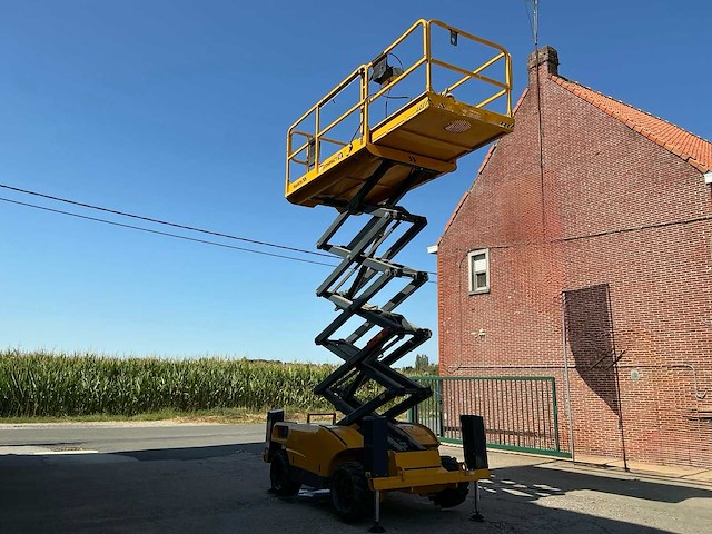 2022 haulotte compact 12dx hoogwerker / schaarlift - afbeelding 10 van  12