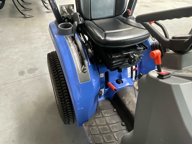 2022 iseki tm 3187 minitractor - afbeelding 2 van  15