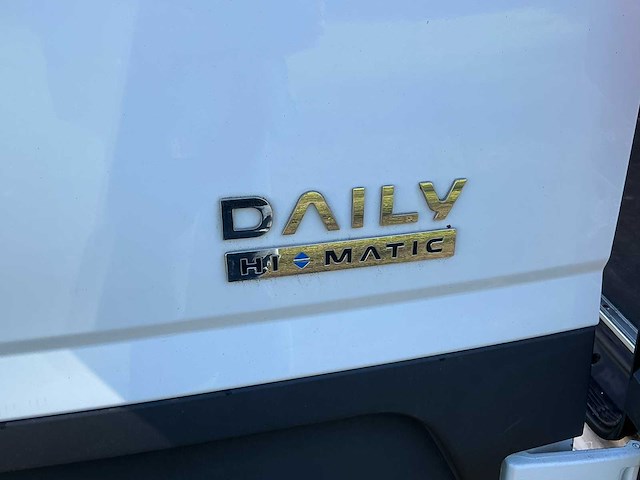 2022 iveco daily bestelbus personenauto - afbeelding 8 van  28