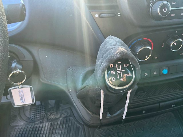 2022 iveco daily bestelbus personenauto - afbeelding 17 van  28