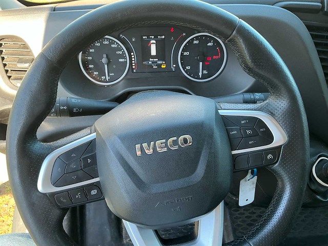 2022 iveco daily bestelbus personenauto - afbeelding 10 van  26