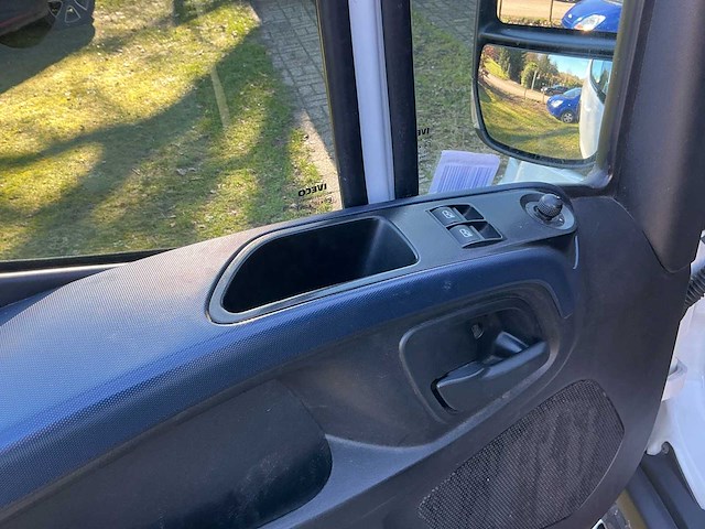 2022 iveco daily bestelbus personenauto - afbeelding 11 van  28