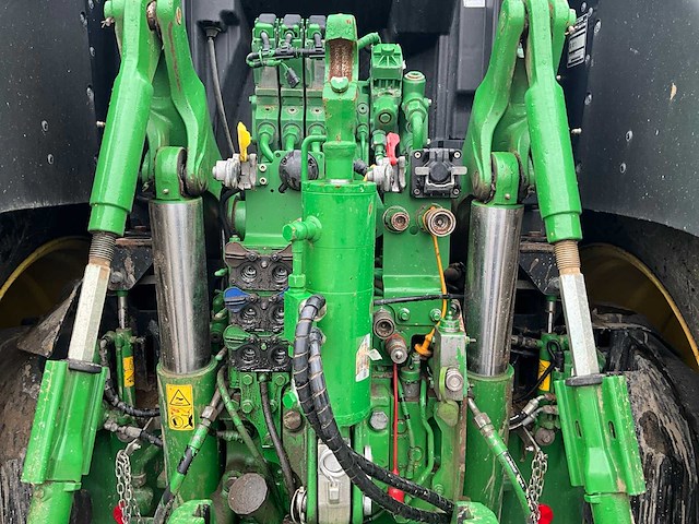 2022 john deere 6r230 vierwielaangedreven landbouwtractor - afbeelding 5 van  23