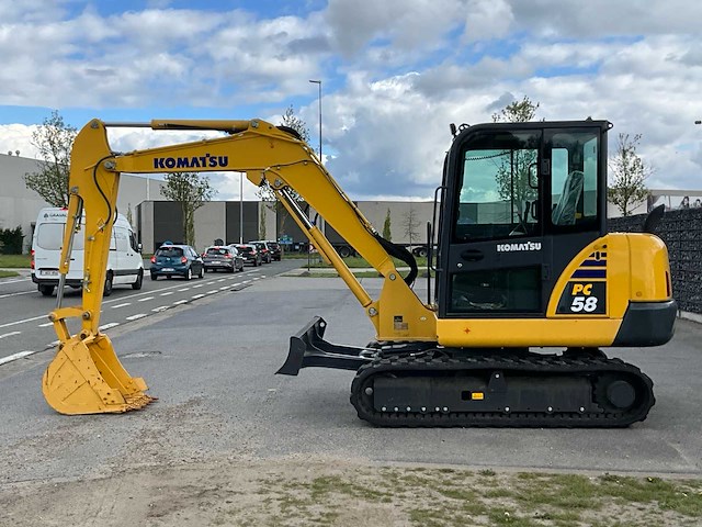 2022 komatsu pc58-8 rupsgraafmachine - afbeelding 12 van  62