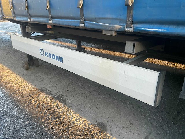 2022 krone sd semi-zeiltrailer - afbeelding 21 van  23