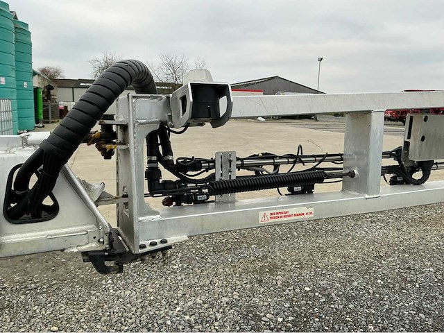 2022 kuhn artec evo 5000 l spuit - afbeelding 27 van  75
