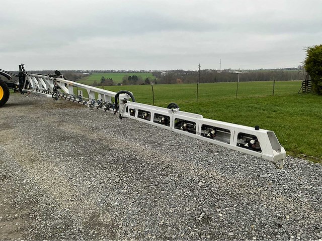 2022 kuhn artec evo 5000 l spuit - afbeelding 52 van  75