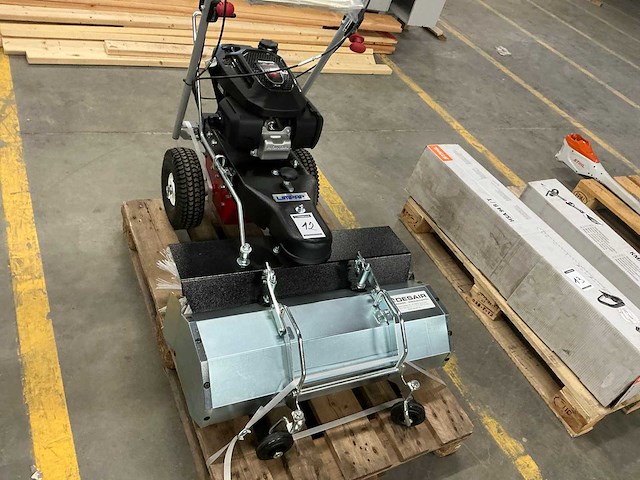 2022 limpar 81 veegmachine - afbeelding 3 van  6