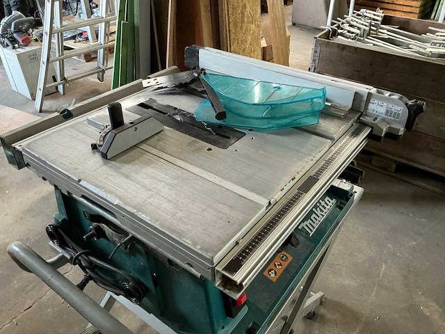 2022 makita 2704n zaagtafel - afbeelding 4 van  6