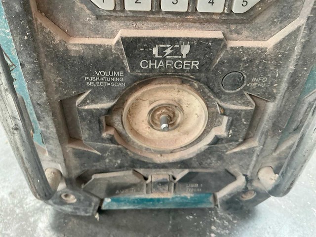 2022 makita dmr301 werfradio - afbeelding 4 van  8