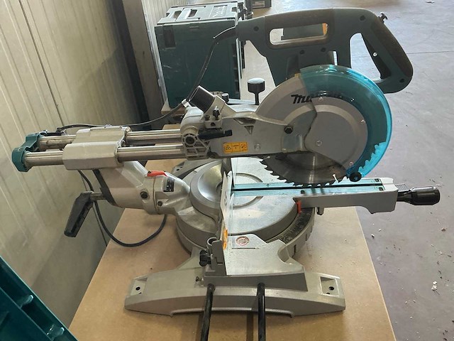 2022 makita ls1018l afkortcirkelzaagmachine - afbeelding 4 van  5