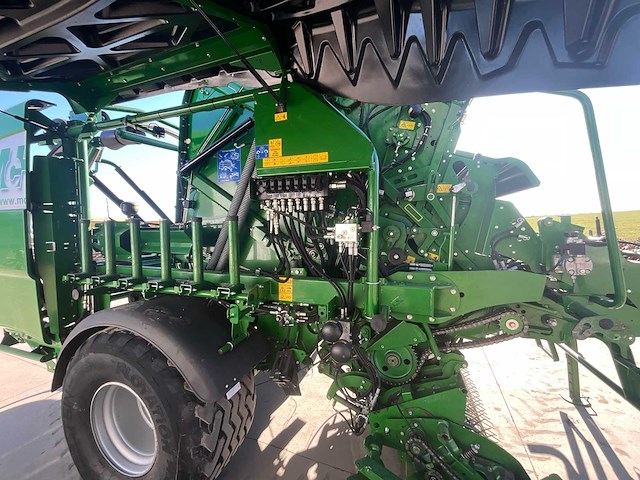 2022 mchale baler wikkelaar fusion vario plus roterende balenbalen - afbeelding 17 van  19