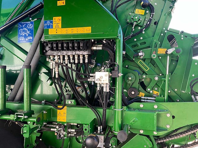 2022 mchale baler wikkelaar fusion vario plus roterende balenbalen - afbeelding 18 van  19