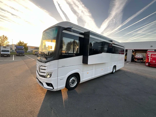 2022 mercedes-benz actros morelo - grand empire 110 gso - afbeelding 1 van  58