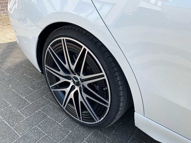 2022 mercedes-benz amg c 43 4matic+ personenauto - afbeelding 46 van  54