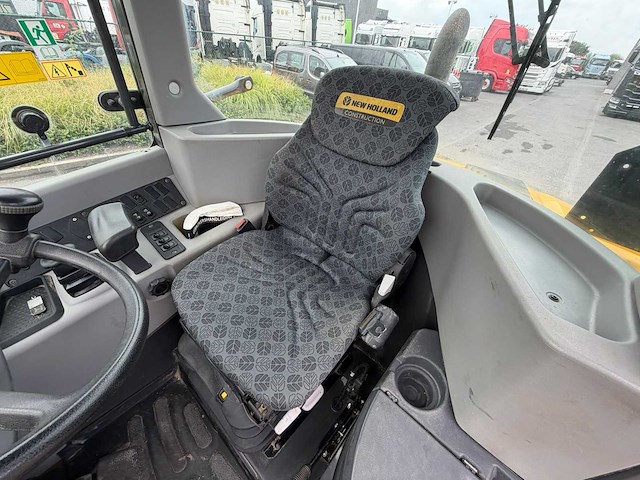 2022 new holland w50c bulldozer - afbeelding 17 van  35