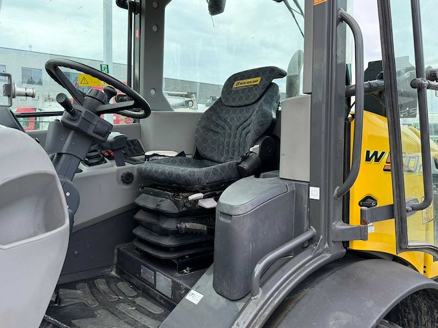 2022 new holland w50c bulldozer - afbeelding 18 van  35