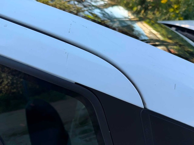 2022 opel combo 1.5 diesel - airco - navigatie - afbeelding 28 van  45