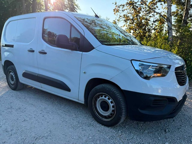 2022 opel combo 1.5 diesel - airco - navigatie - afbeelding 43 van  45