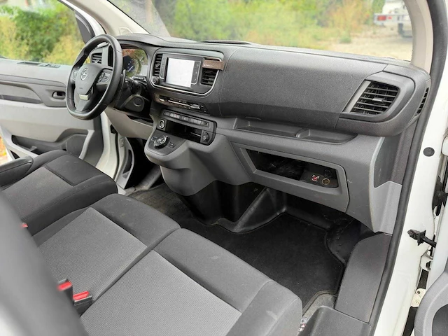 2022 opel vivaro lichte vracht - trekhaak - automaat - ingericht - navigatie, airco,... - afbeelding 14 van  40