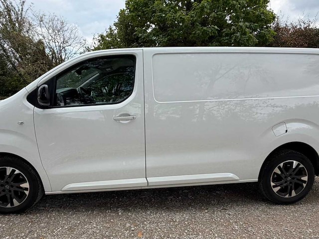 2022 opel vivaro lichte vracht - trekhaak - automaat - ingericht - navigatie, airco,... - afbeelding 11 van  41