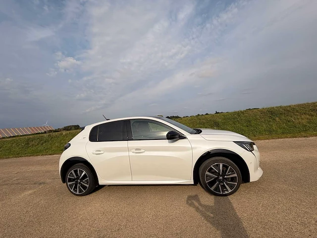 2022 peugeot 208 auto 1,5 bluehdi 102 pk – 126.700 km – euro 6 – handgeschakelde versnellingsbak - afbeelding 5 van  32