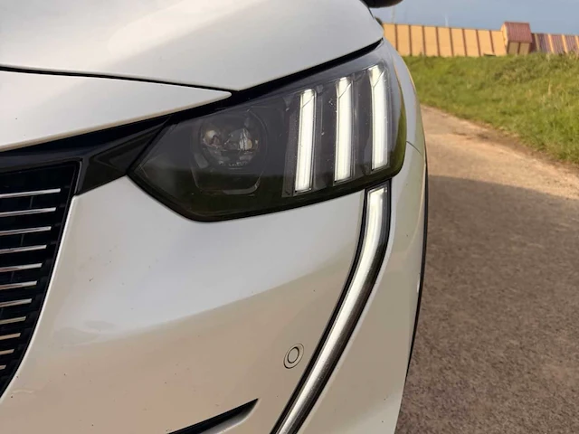 2022 peugeot 208 auto 1,5 bluehdi 102 pk – 126.700 km – euro 6 – handgeschakelde versnellingsbak - afbeelding 15 van  32
