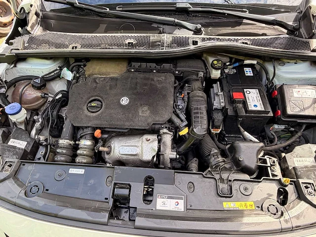 2022 peugeot 208 auto 1,5 bluehdi 102 pk – 126.700 km – euro 6 – handgeschakelde versnellingsbak - afbeelding 24 van  32
